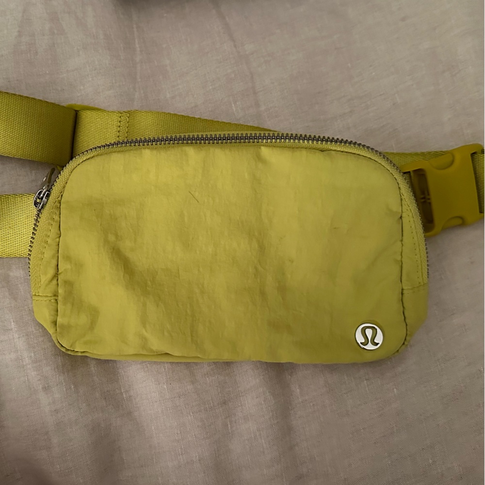 LULULEMON BELT BAG